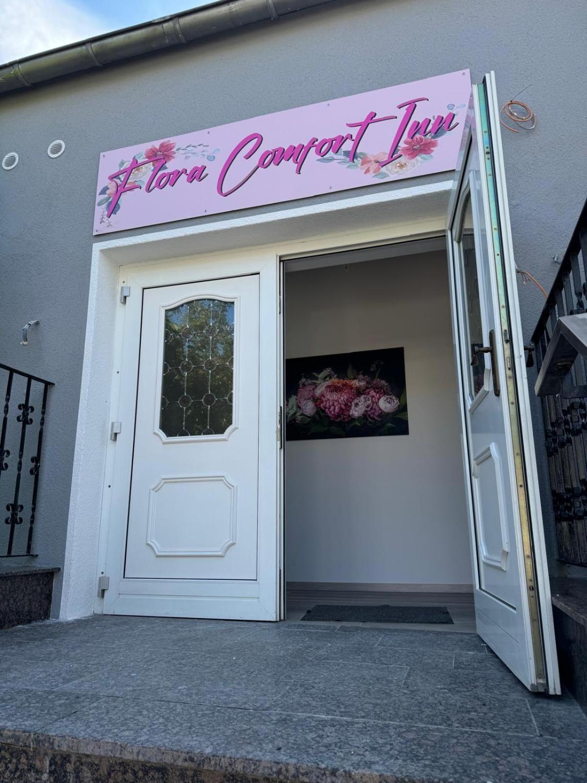 אוברהאוזן Flora Comfort Inn מראה חיצוני תמונה